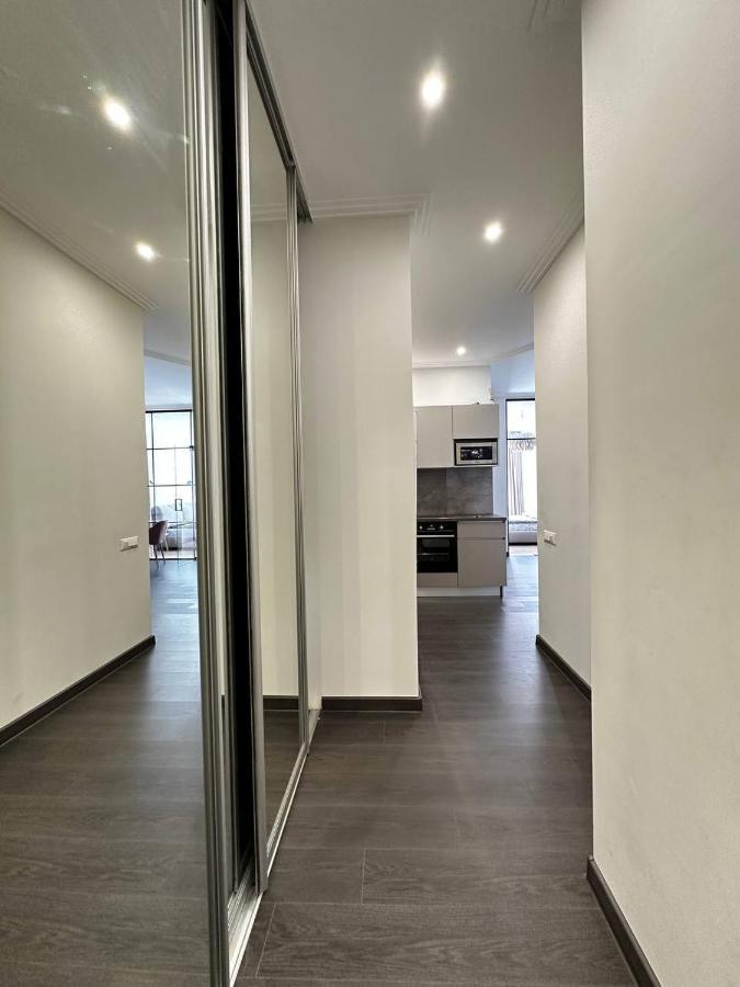 Sea Symphony 3-Bedrooms Lux Apartment Одеса Екстер'єр фото