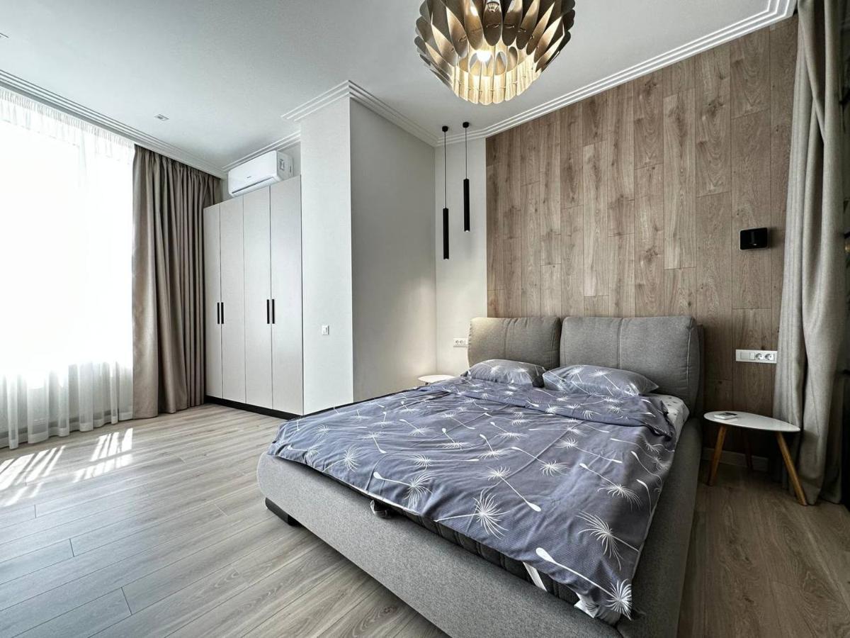 Sea Symphony 3-Bedrooms Lux Apartment Одеса Екстер'єр фото